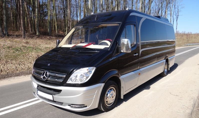 Lombardy: Bus reservation in Como in Como and Italy